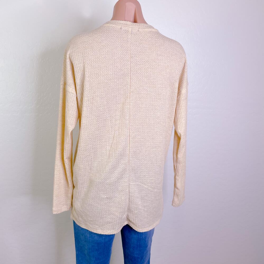 Gibsonlook Waffle Knit V-Neck Pullover Long Sleeve Shirt Beige size XS NEW - Picture 8 of 12